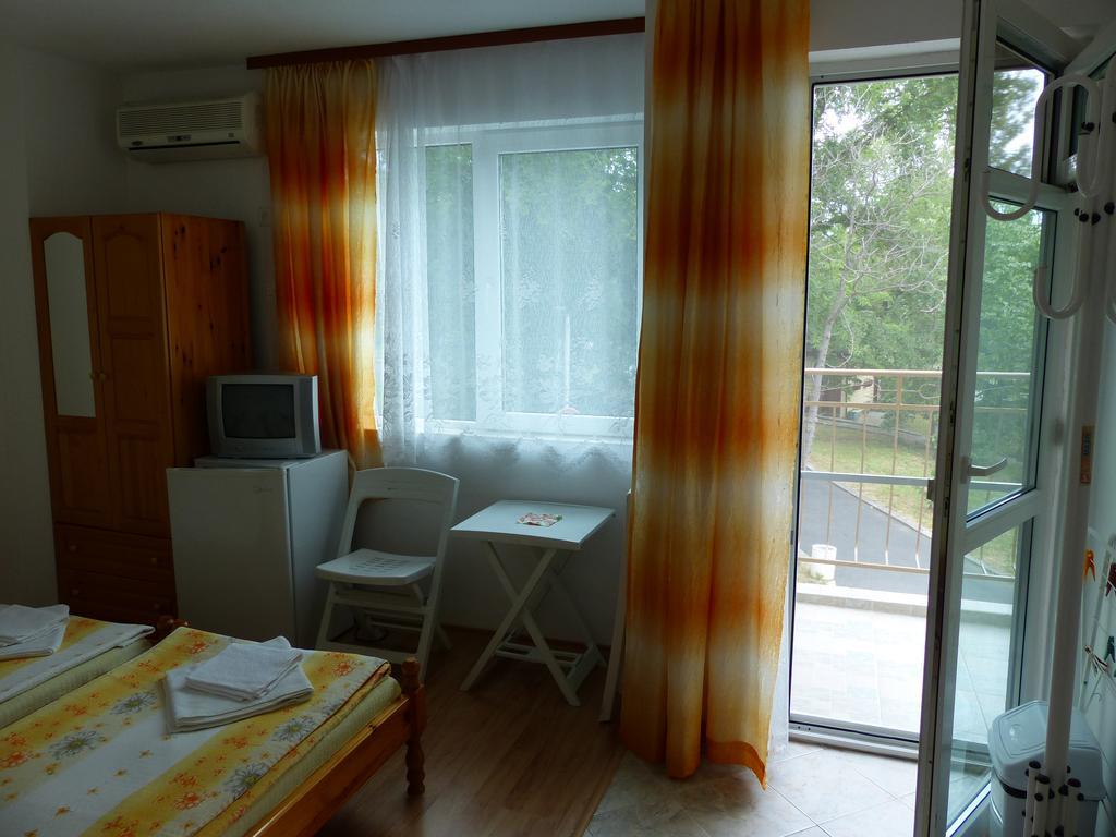 Sunhouse Rooms 사레보 외부 사진